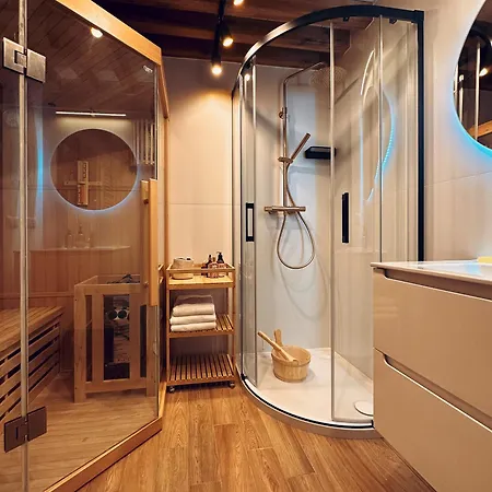 Apartament Quiet Luxury On Florianska Kraków Zewnętrze zdjęcie