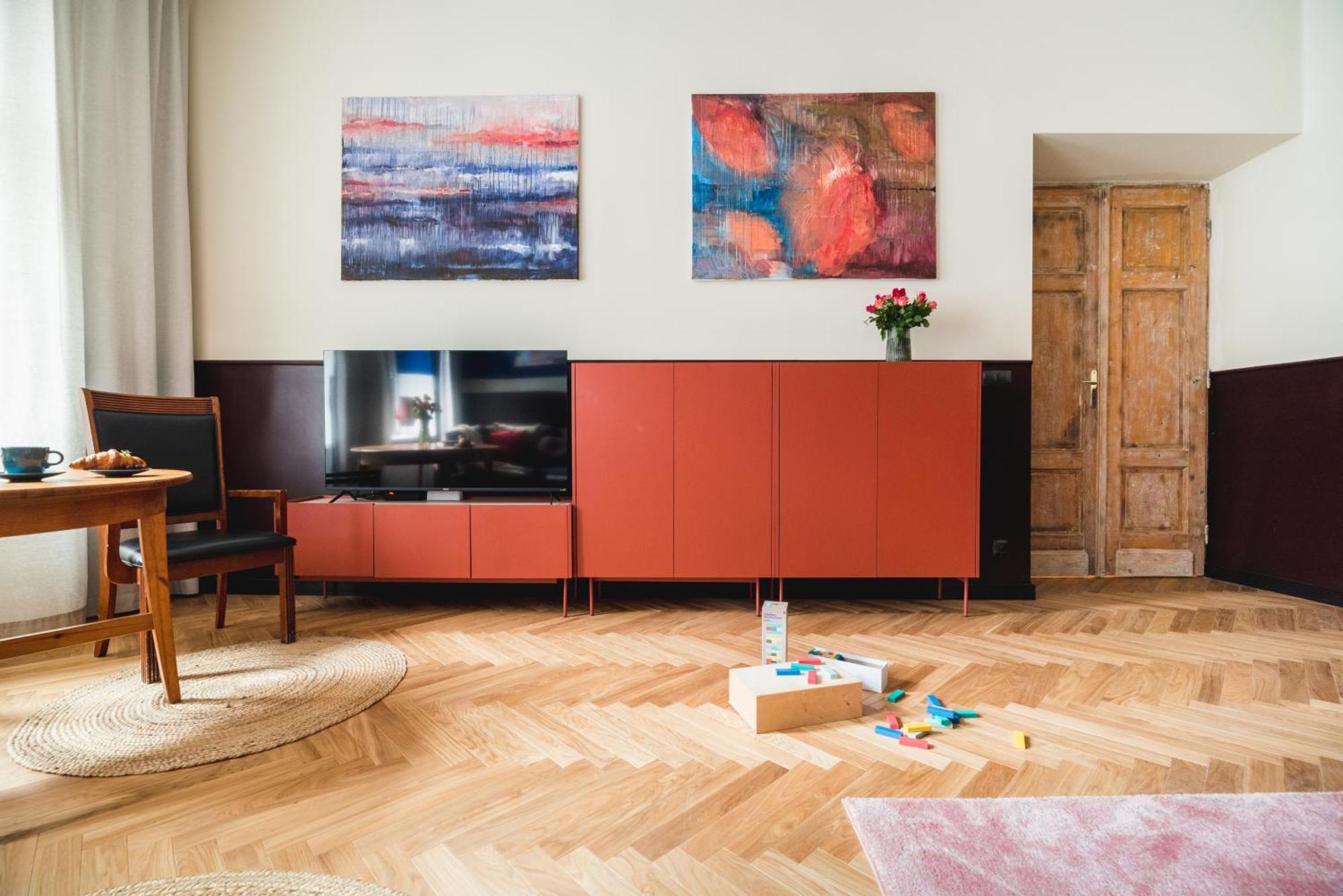 Apartment Quiet Luxury On Florianska Krakow
